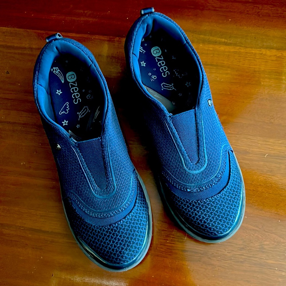 Women’s Bzees Slip On Tennis shoes